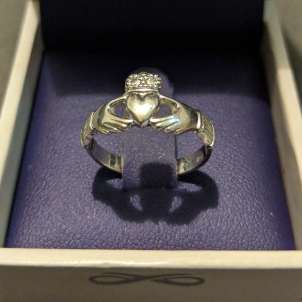 Boru Jewelry | Claddah Ring | 10K White Gold